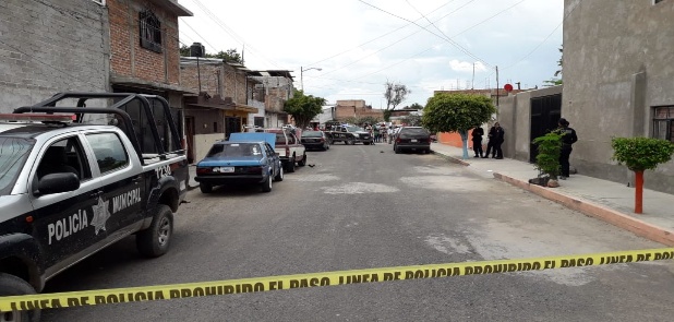 Ejecutan a dos en la Emiliano Zapata