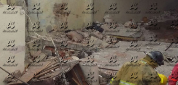 Explota vivienda, hay 5 heridos y 2 muertos