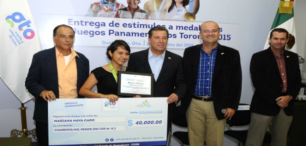 Reconocen a medallistas de panamericanos