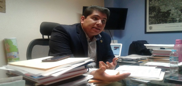 Investigarán despilfarro en comidas de edil:RLM