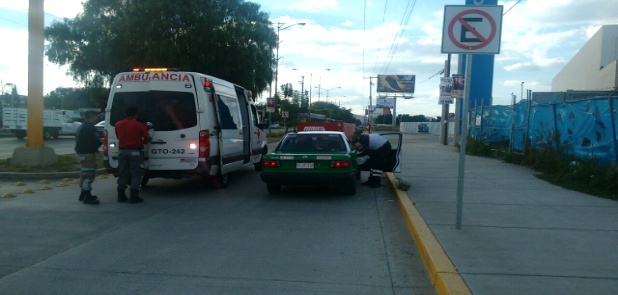Dió a luz a bordo de taxi en León