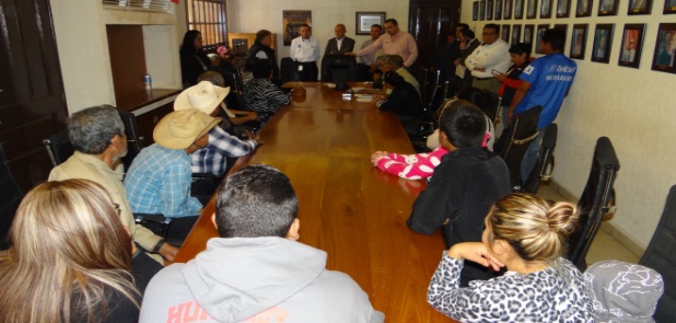 Piden apoyo de Gobierno Municipal para asesoría