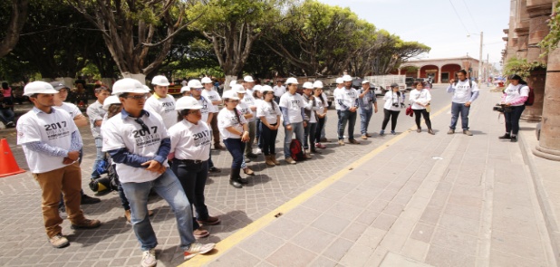 Reciben a estudiantes de Vínculo comunitario