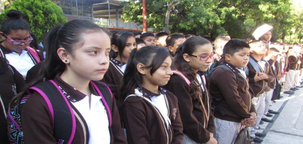 Disminuye deserción escolar