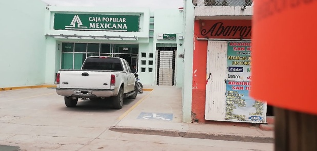 Roban cajero en San Juan de la Vega