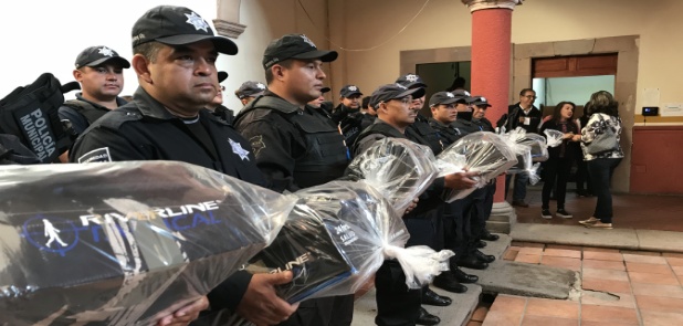 Equipan a elementos de Seguridad Pública