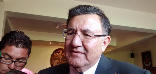 Demerita Alcalde calificación de 5 a su gobierno