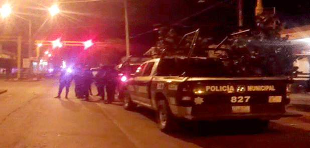 Policía resulta herido en una riña