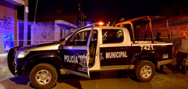 Mujer es asesinada en su casa